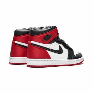 WMNS Air Jordan 1 Retro High ‘Satin Black Toe’